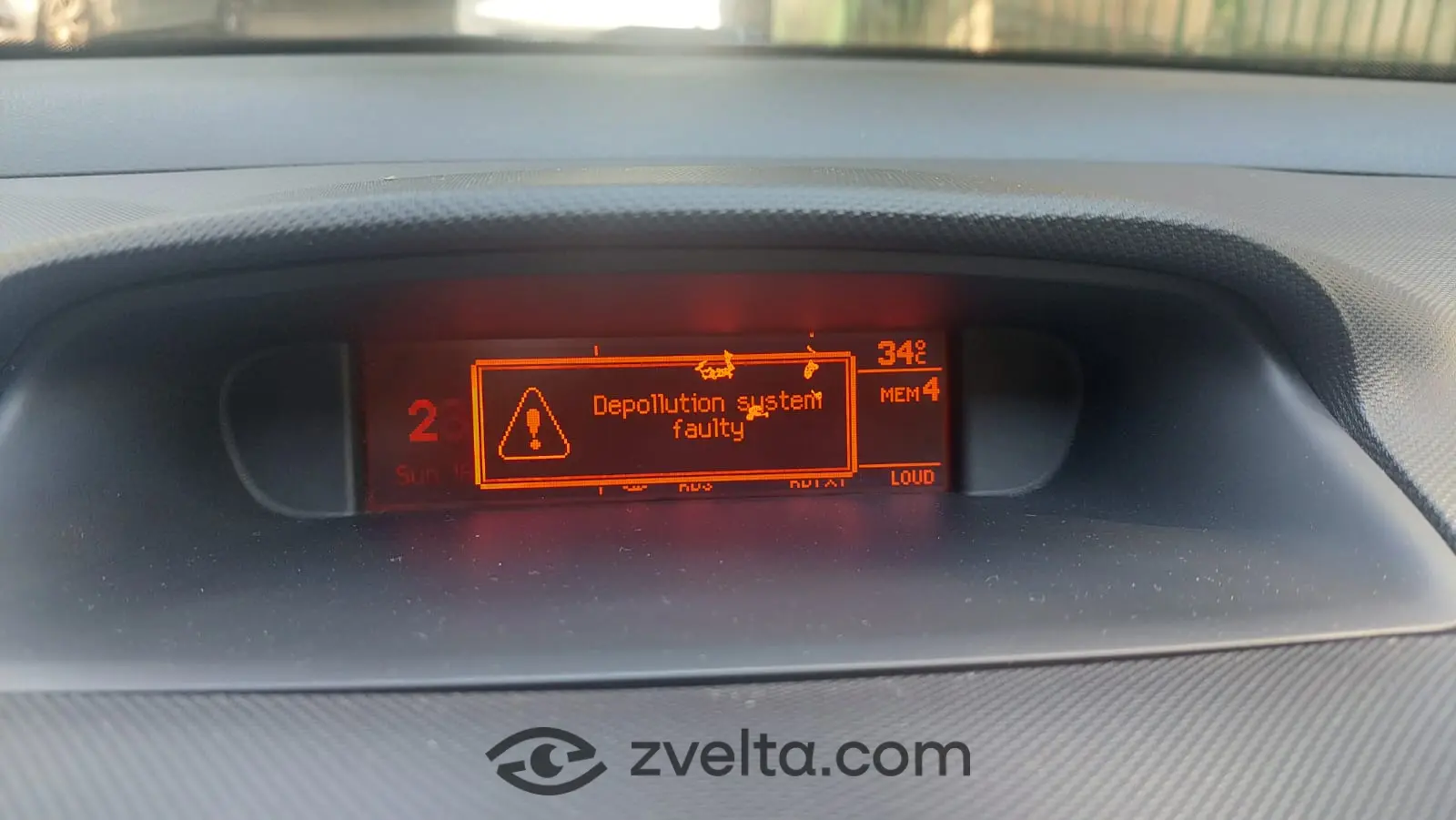 Car photo 7