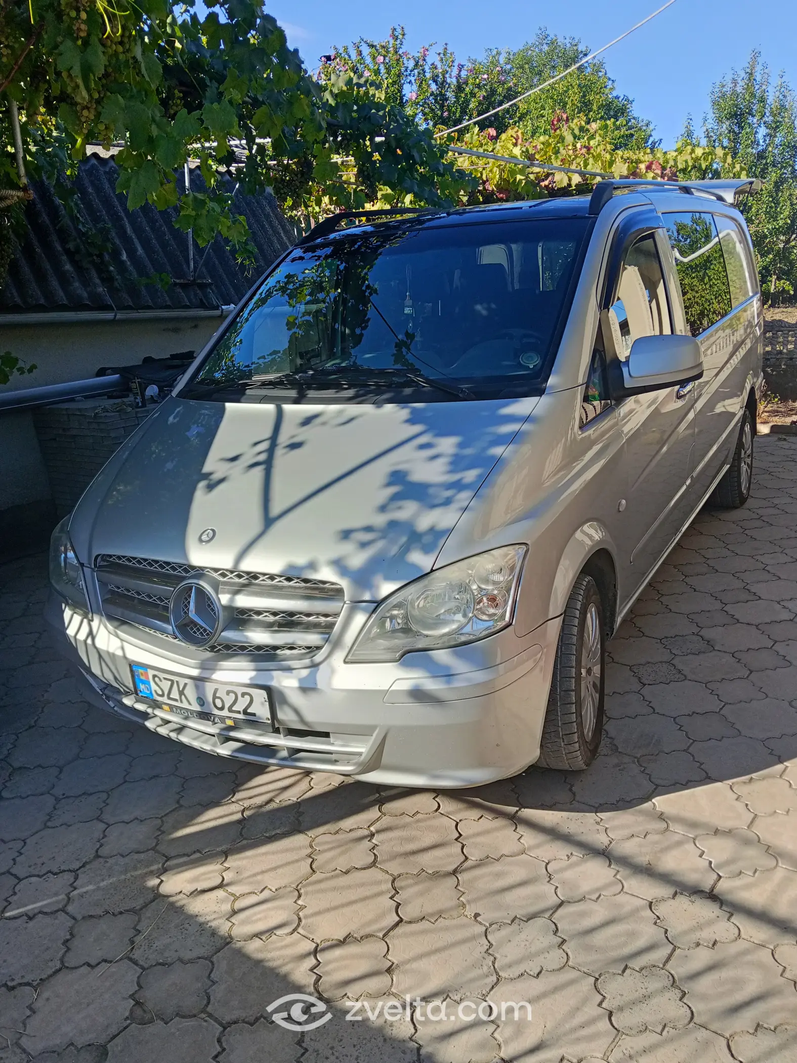 Car photo 1