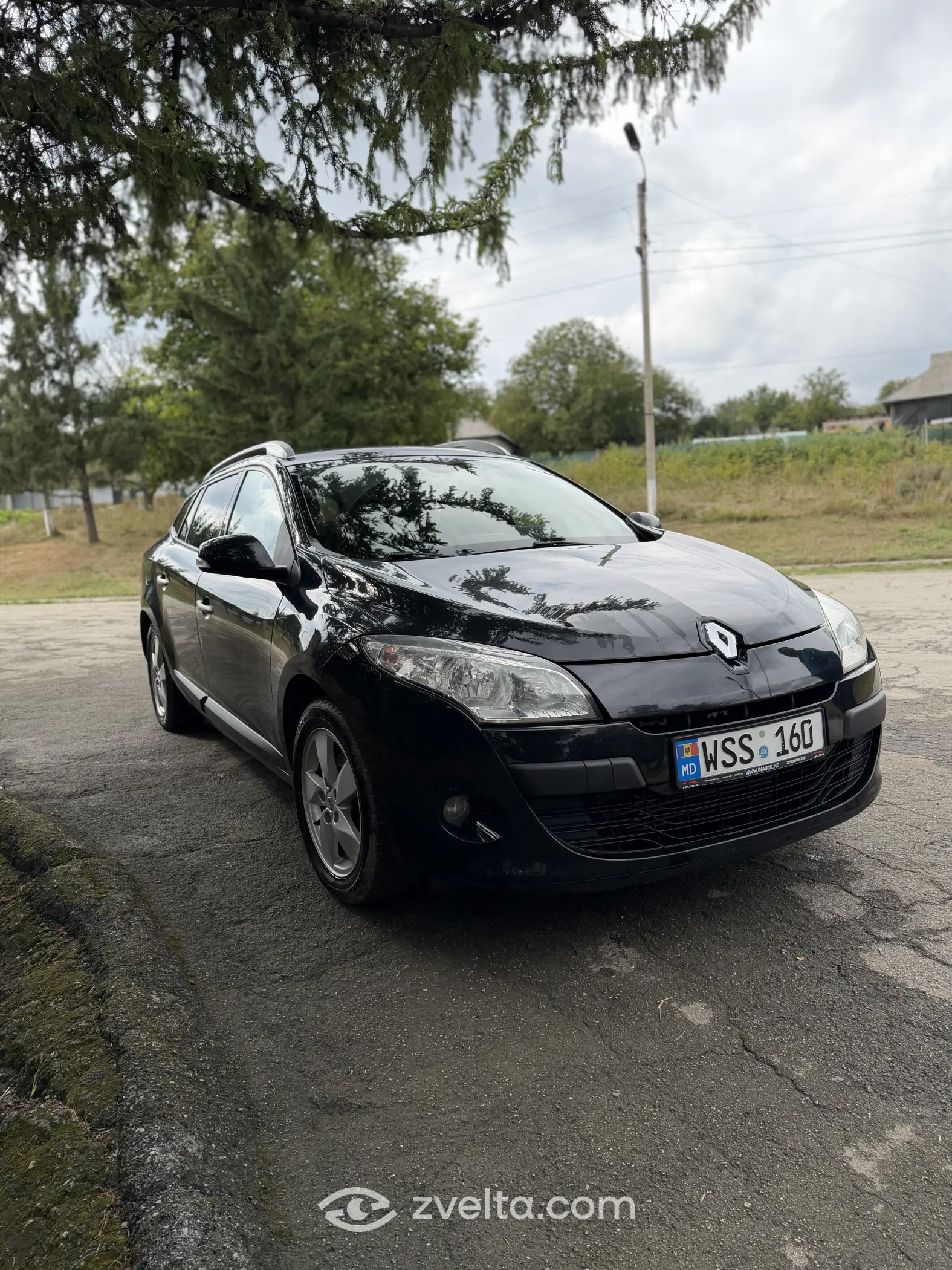 Car photo 6