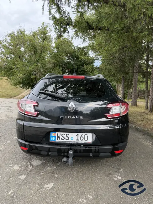 Se Vinde Mașina în Stare Foarte Bună Se Vinde Mașina în Stare Foarte Bună