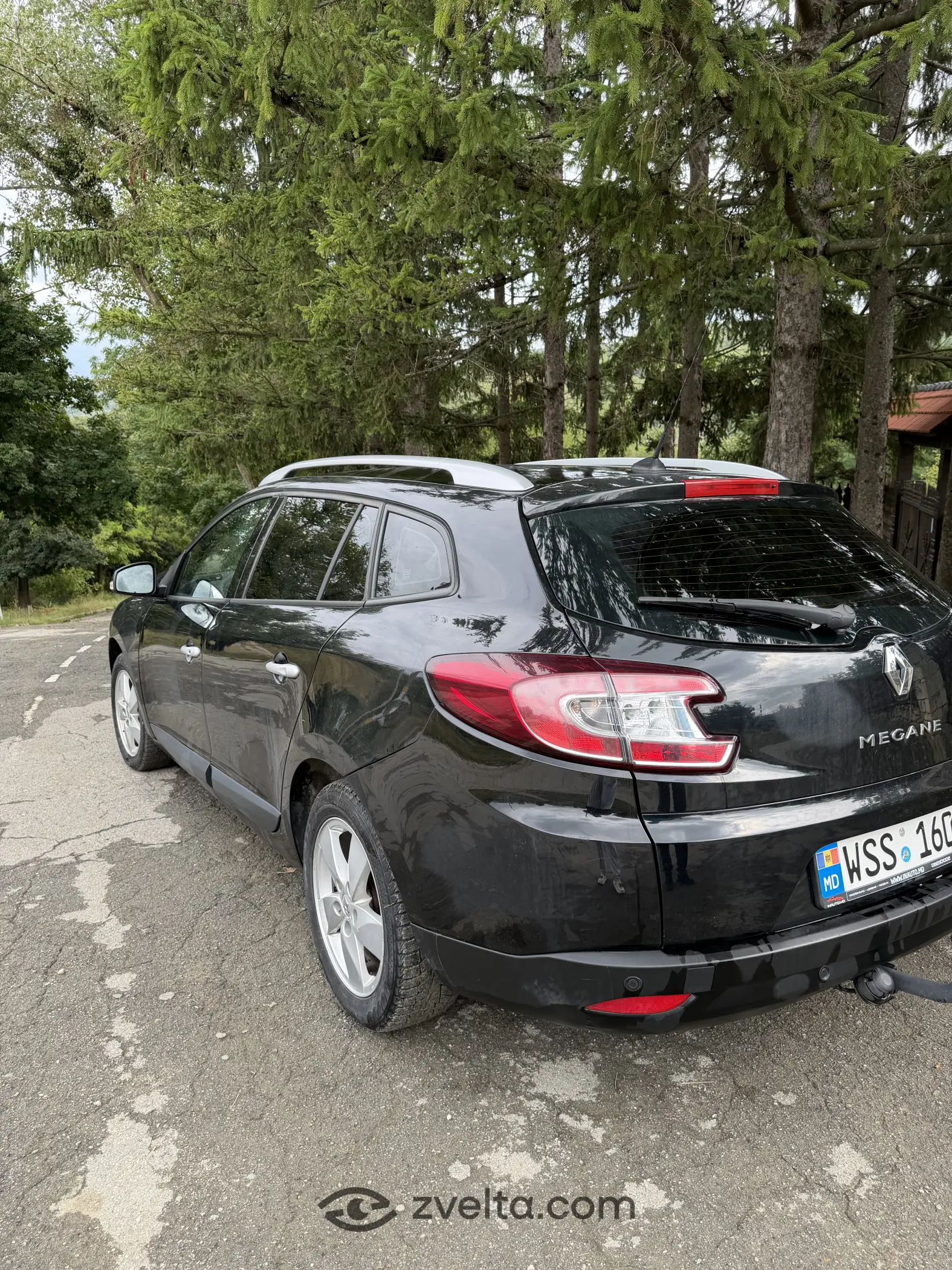 Car photo 4