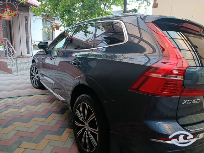 VOLVO XC60 INSCRIPTION 2020 – 2.0 DIESEL MILD HYBRID – 235 CP – 4x4 – AUTOMAT VOLVO XC60 INSCRIPTION 2020 – 2.0 DIESEL MILD HYBRID – 235 CP – 4x4 – AUTOMAT