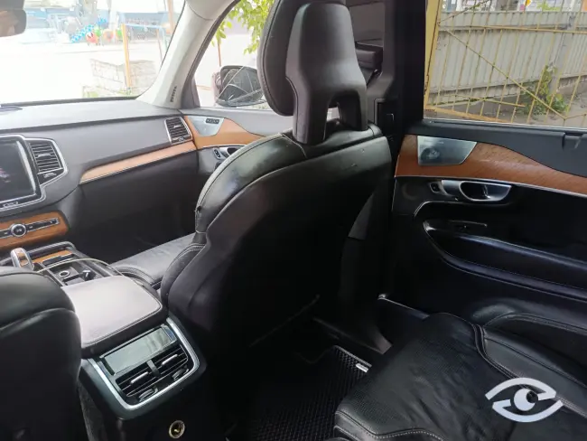 VOLVO XC90 INSCRIPTION • 2017 • 2.0 PLUG-IN HYBRID • 407 CP • 4x4 • AUTOMAT VOLVO XC90 INSCRIPTION • 2017 • 2.0 PLUG-IN HYBRID • 407 CP • 4x4 • AUTOMAT