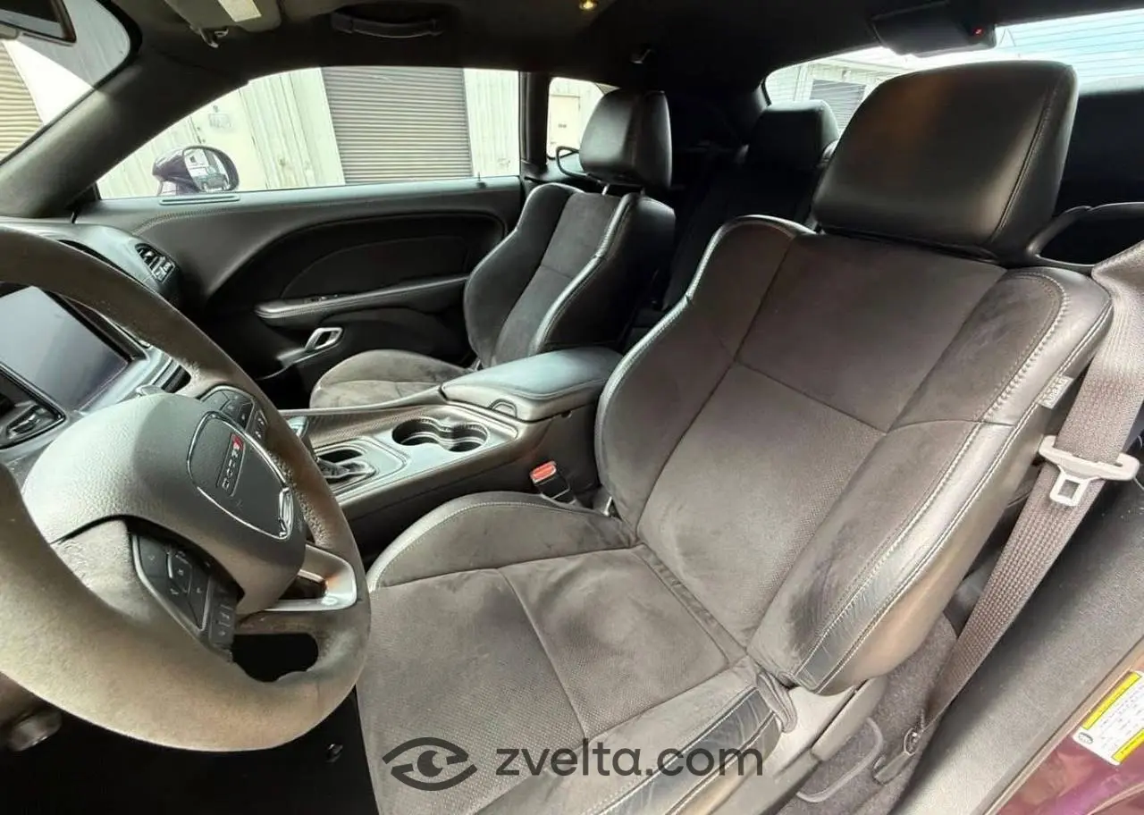 Car photo 5
