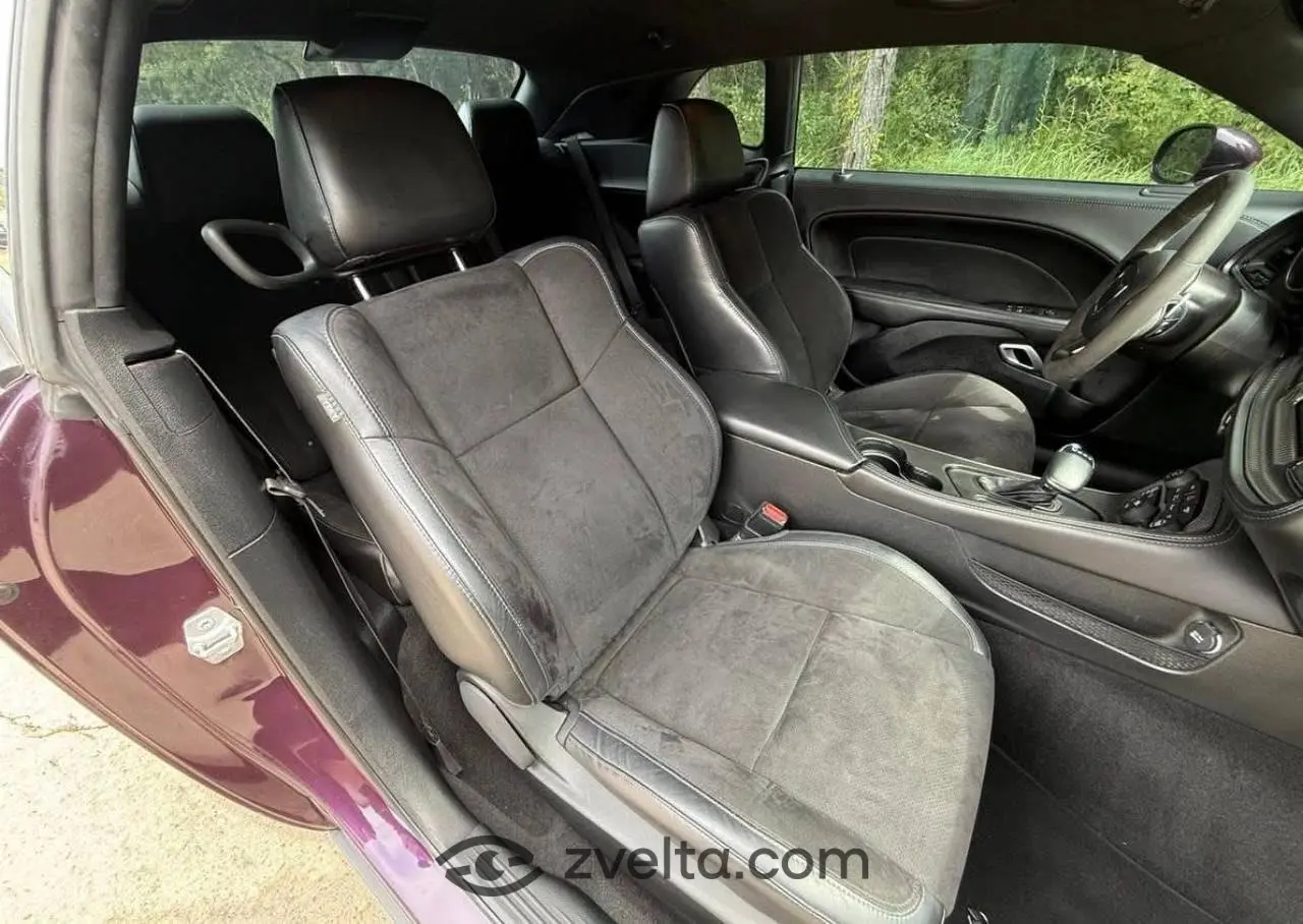 Car photo 7