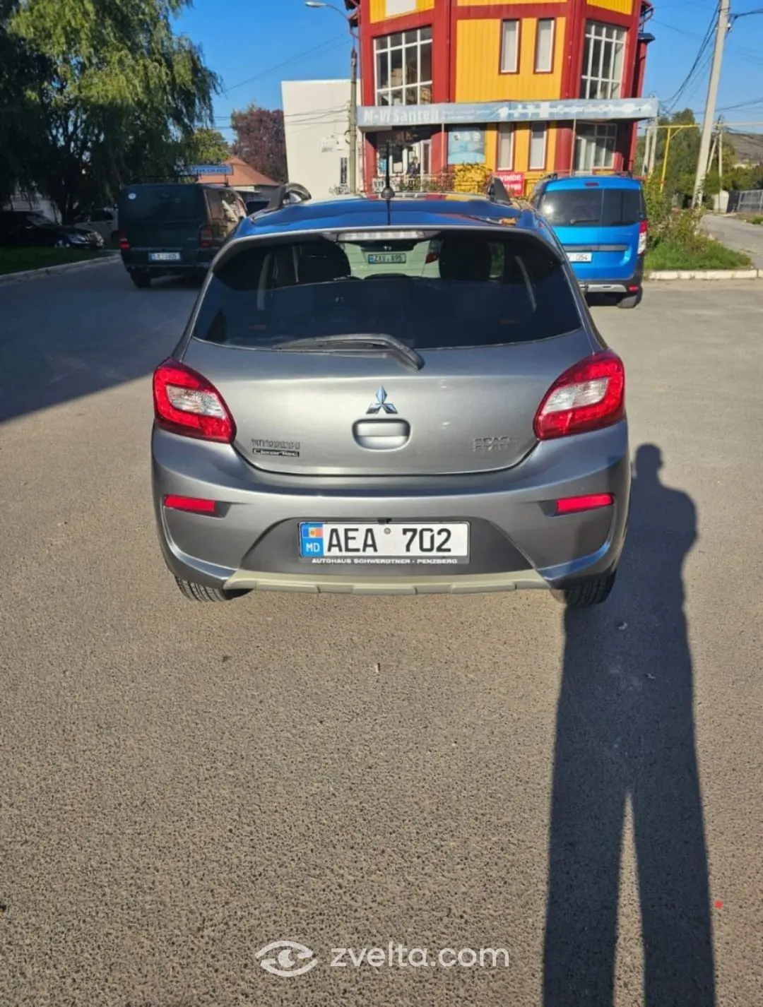 Car photo 1
