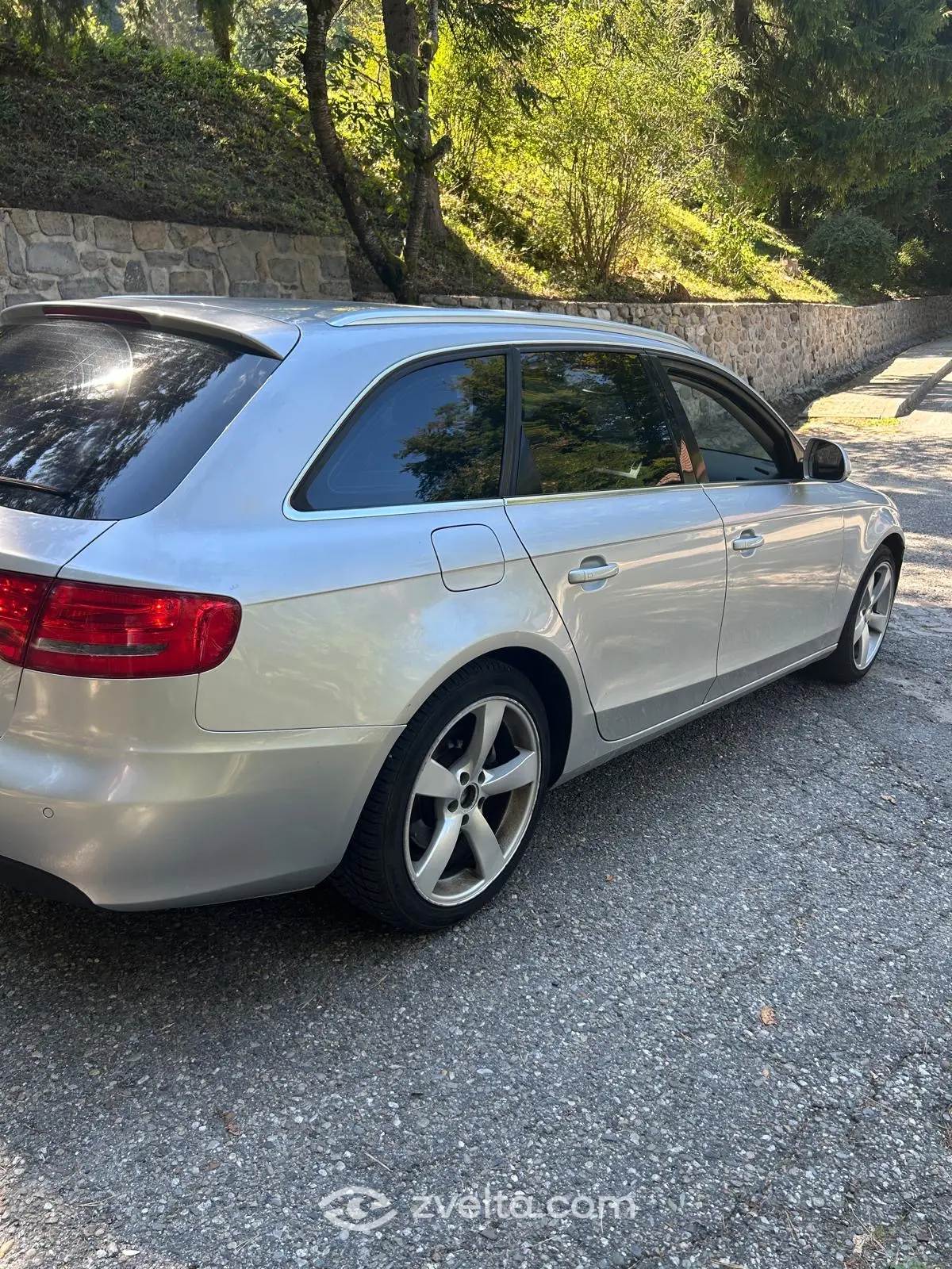 Car photo 7
