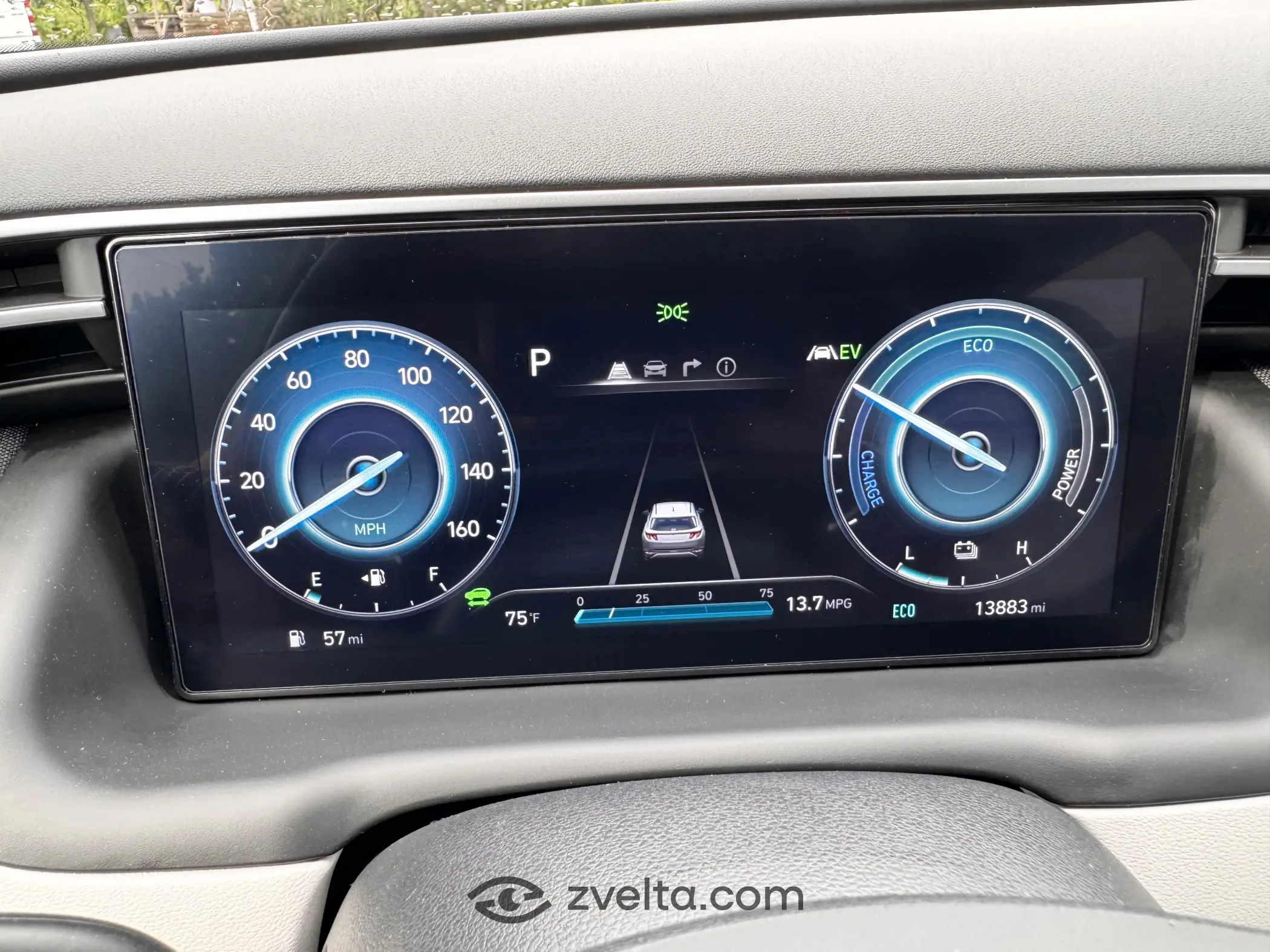 Car photo 7