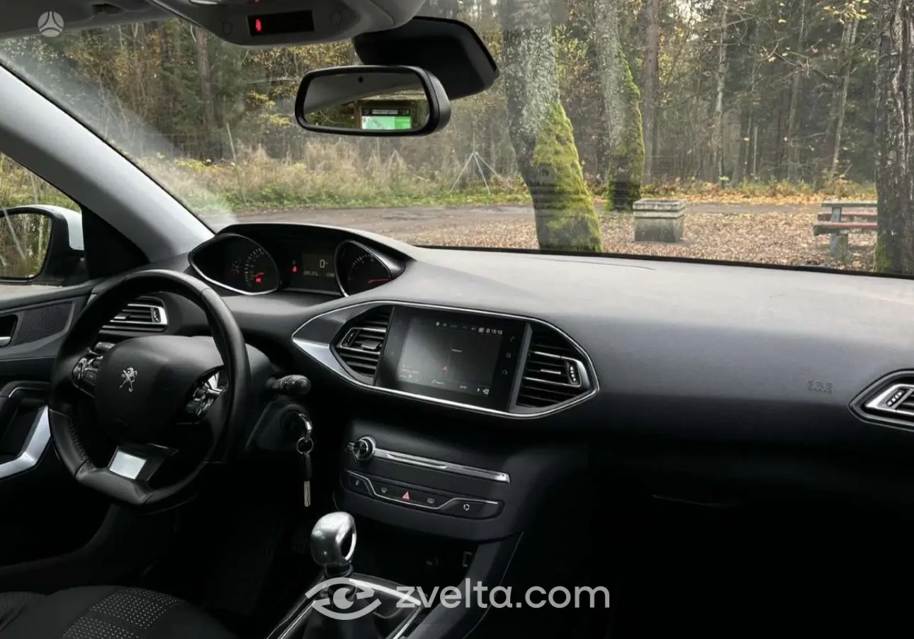 Vând automobil 6