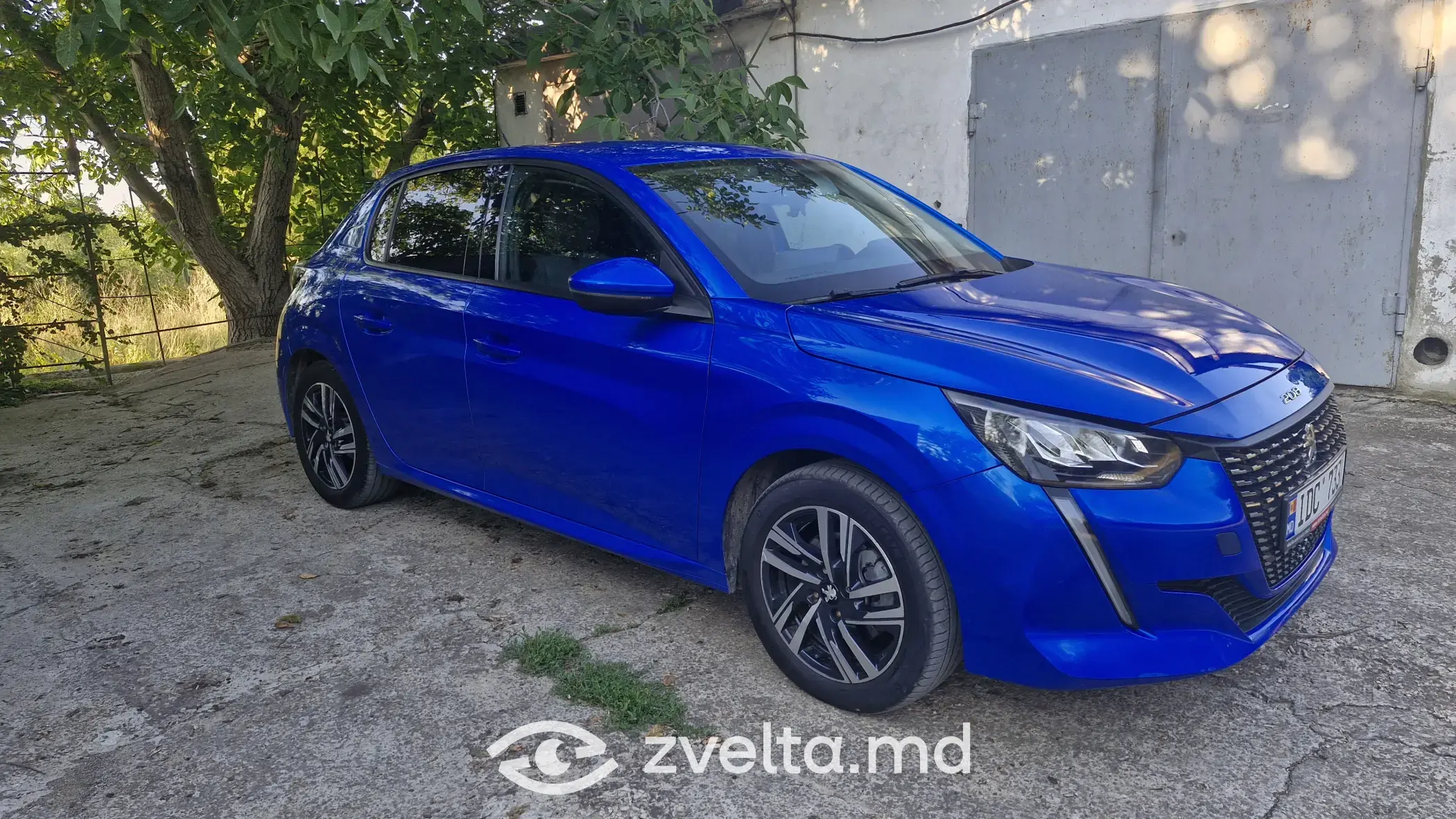 Срочно! Peugeot 208 2