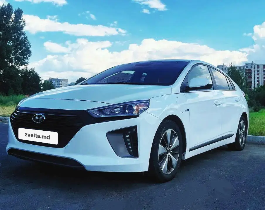 Продается Hyundai IONIQ 2018 года 2