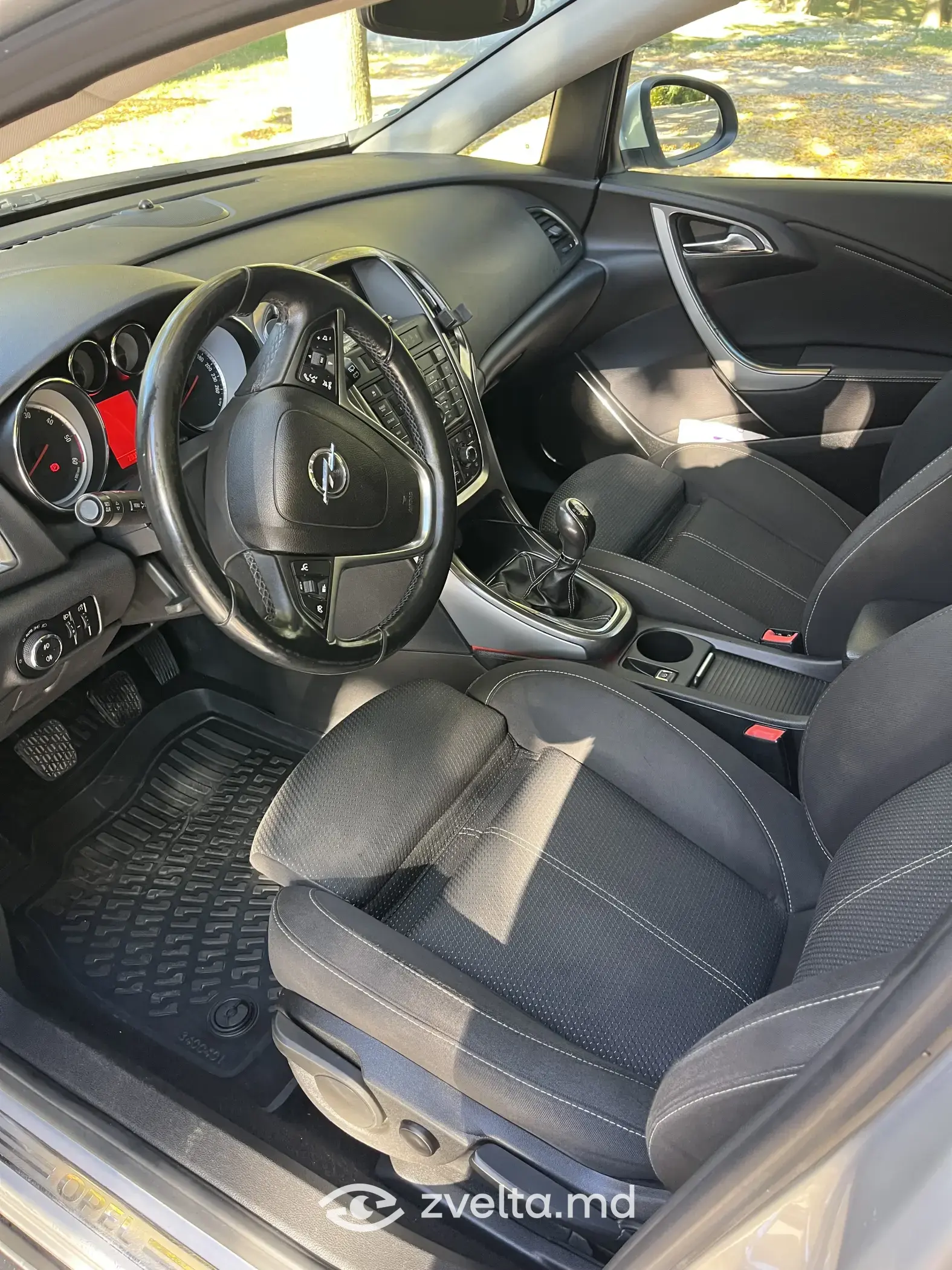 Opel Astra 8