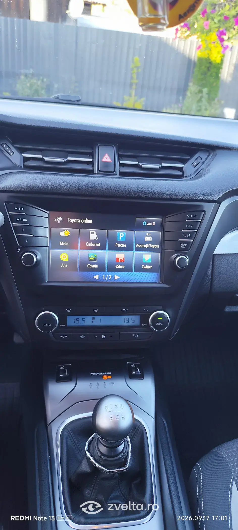 Toyota Avensis III Business Edition 24