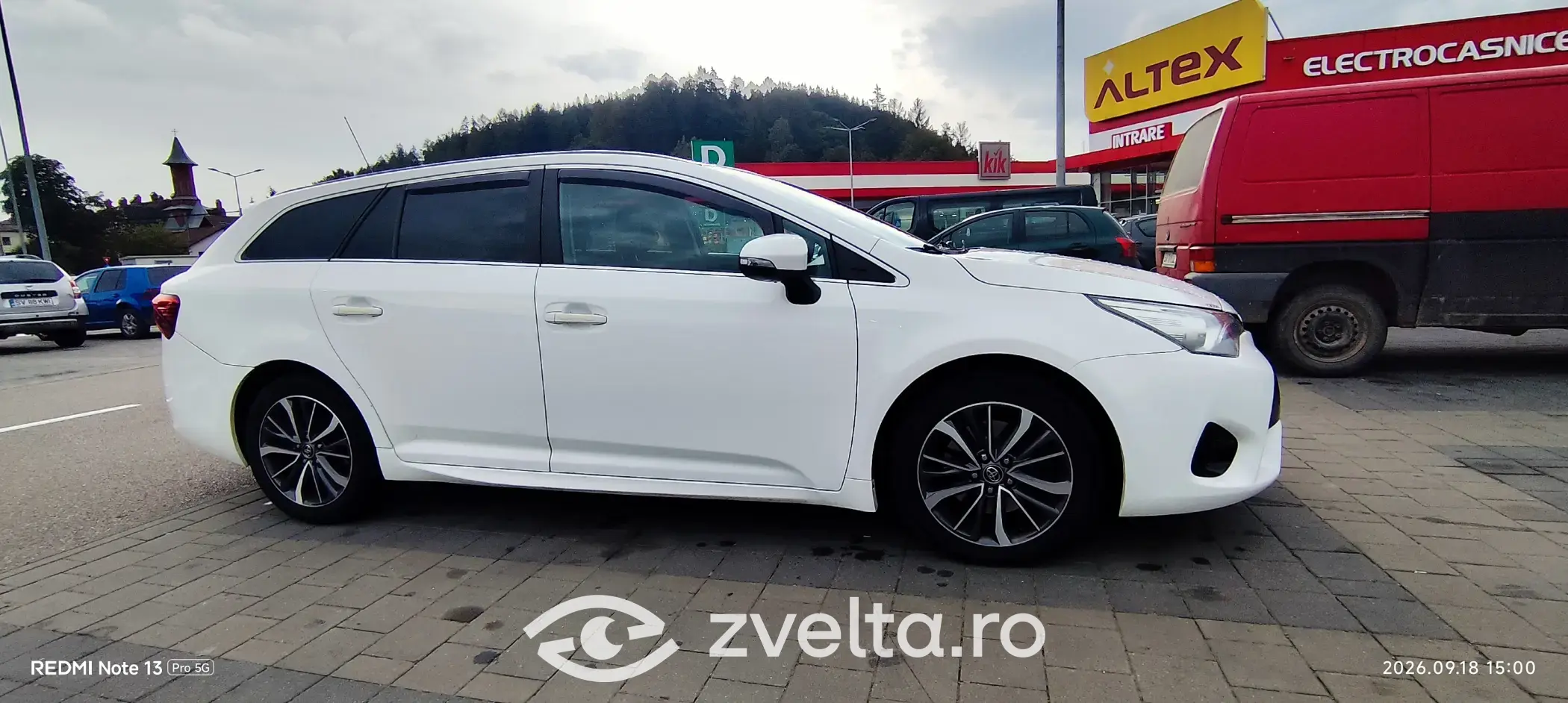 Toyota Avensis III Business Edition 16