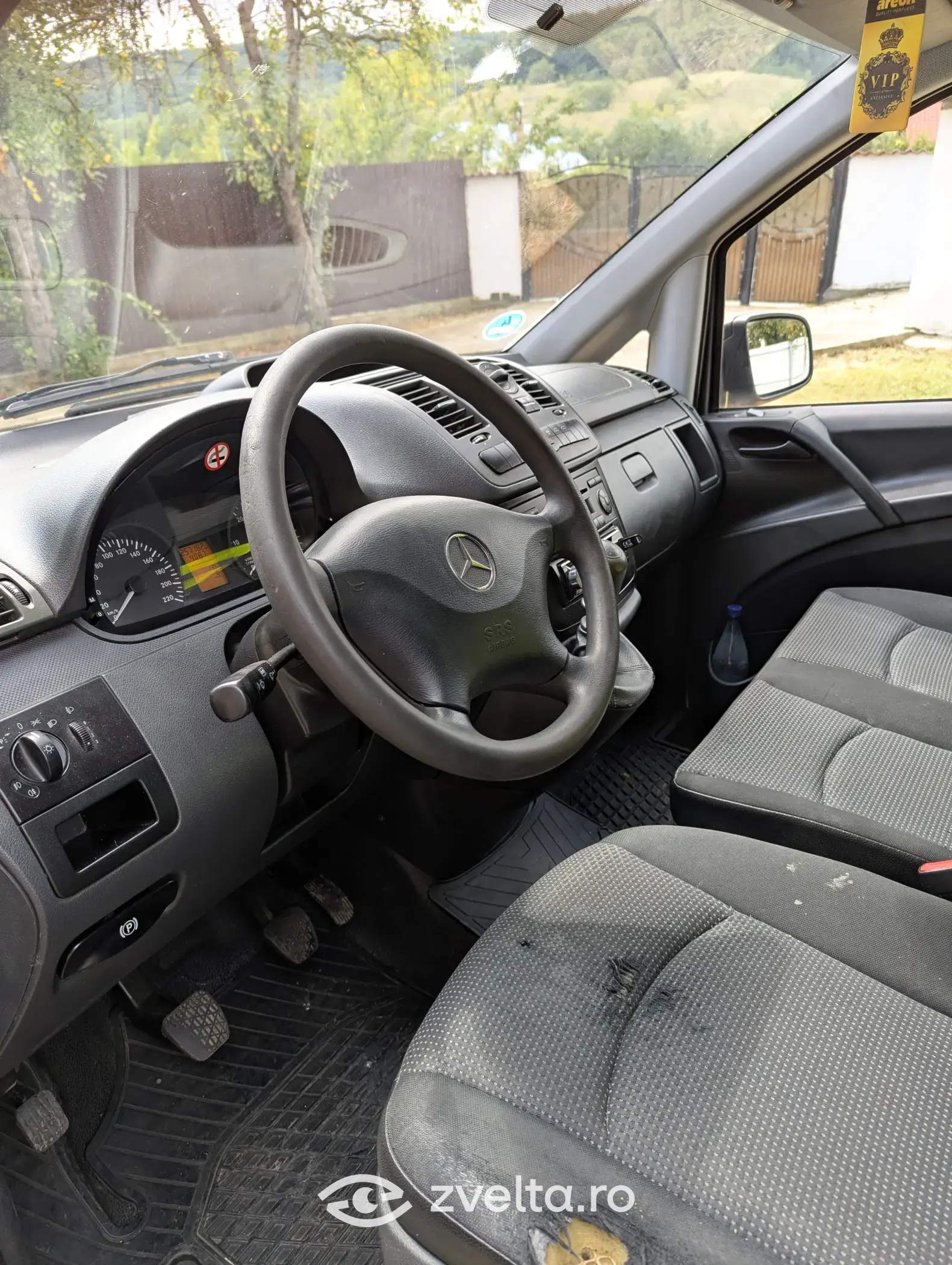 Mercedes Vito 8