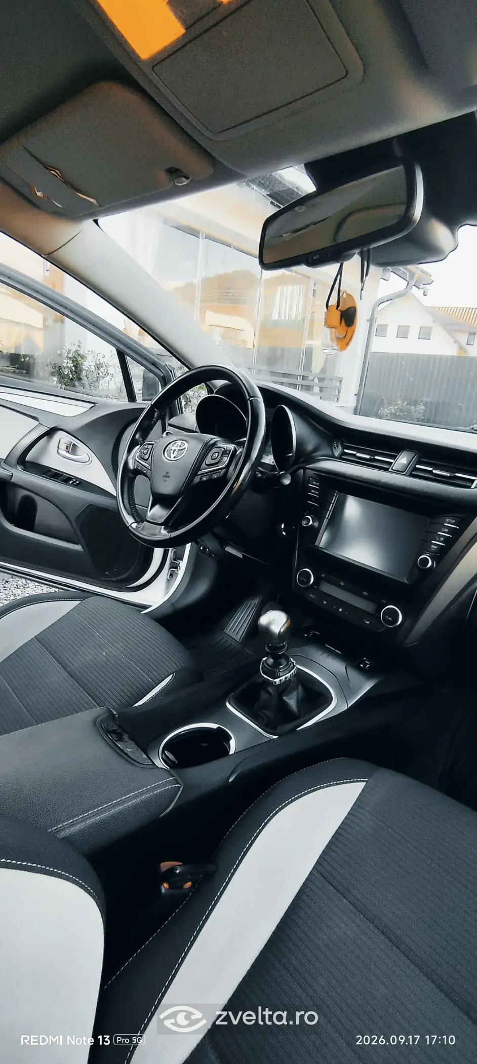 Toyota Avensis III Business Edition 17