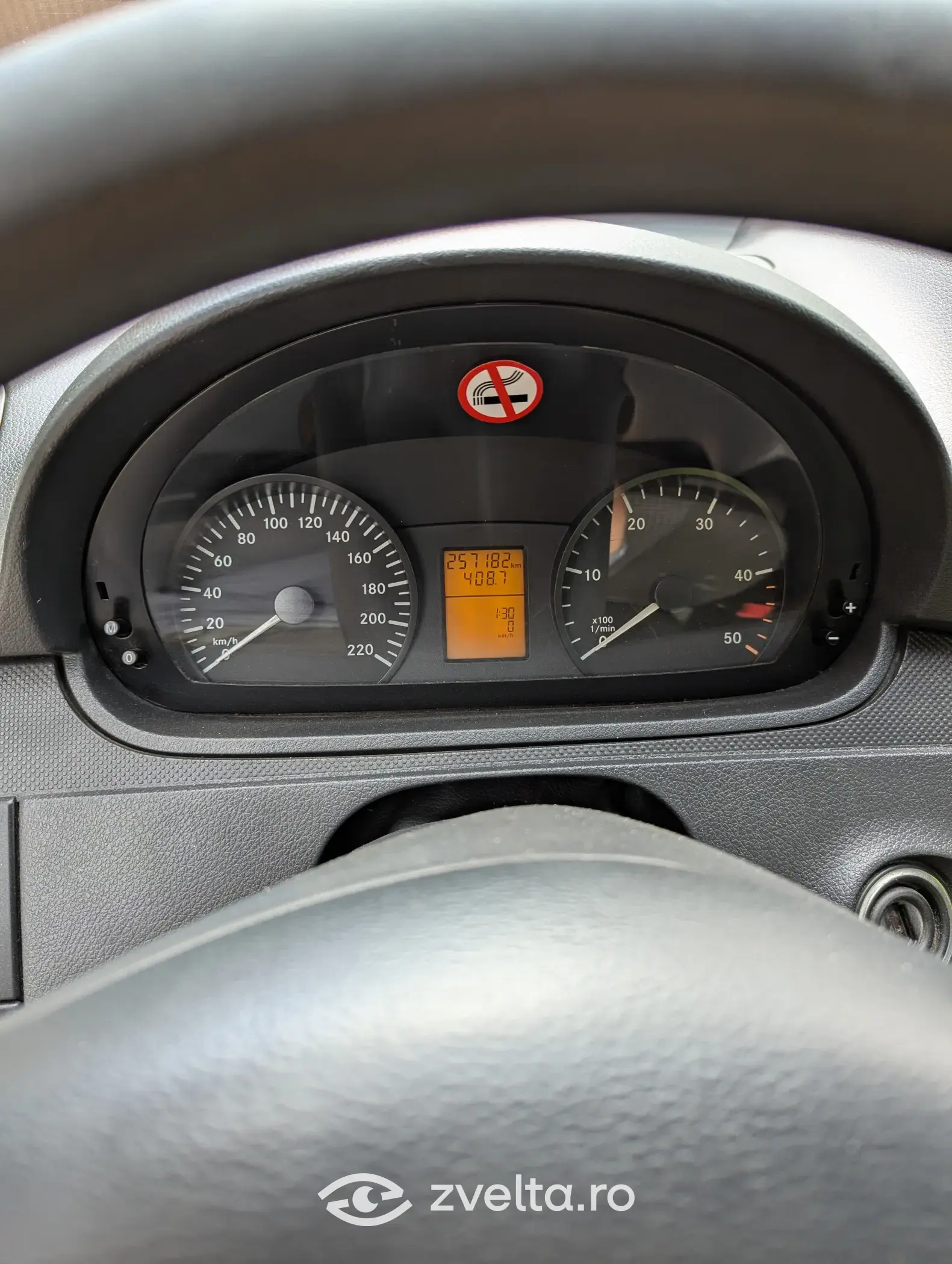 Mercedes Vito 9