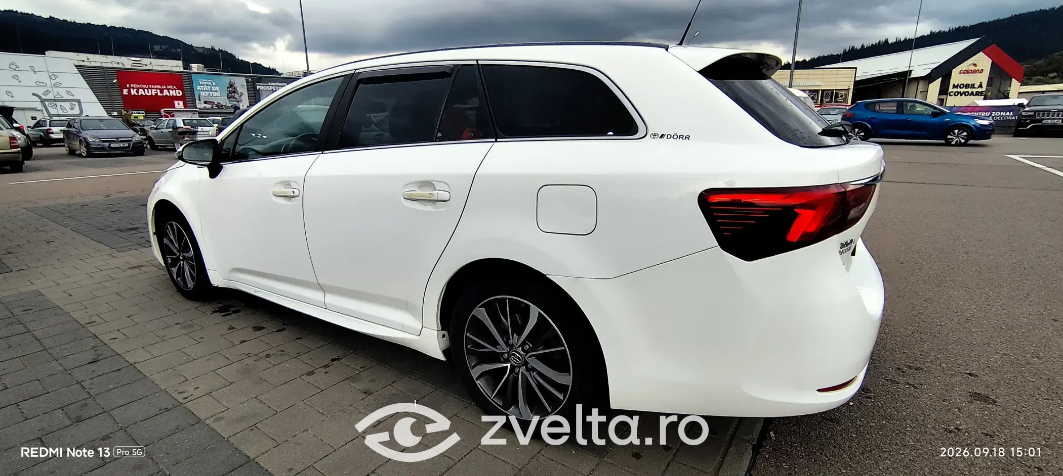 Toyota Avensis III Business Edition 11