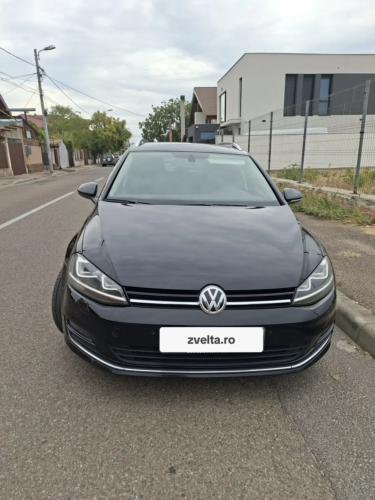 Car photo 2
