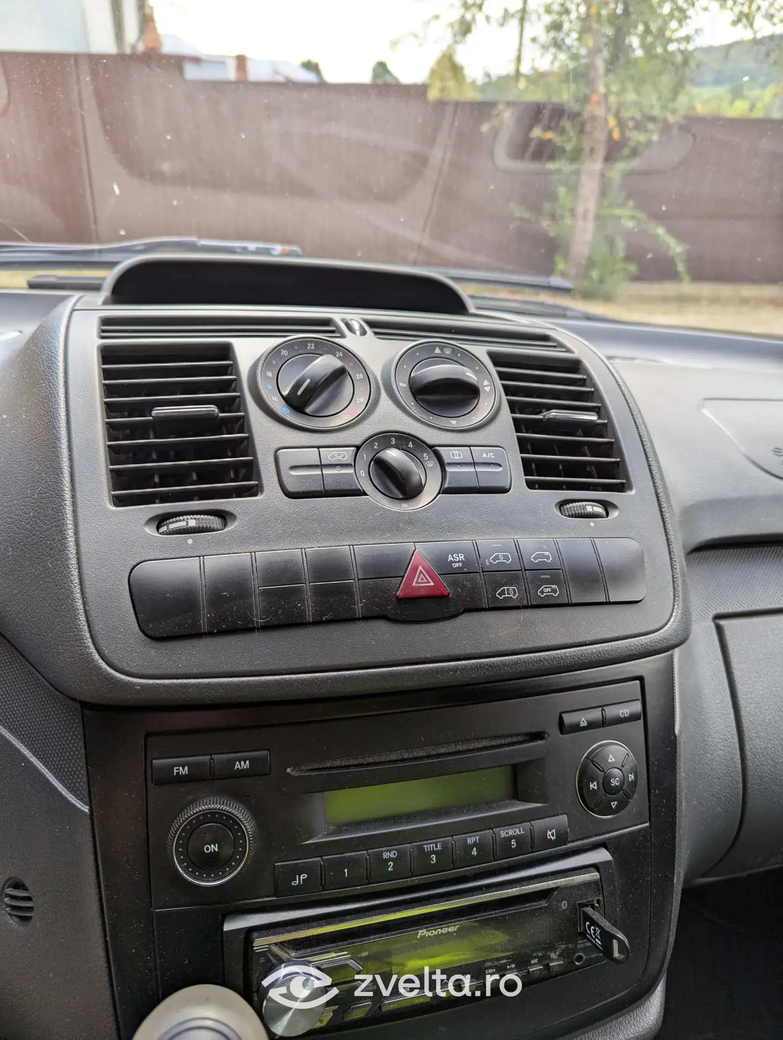 Mercedes Vito 10